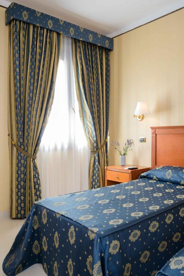 Hotel Hermitage Polla Extérieur photo